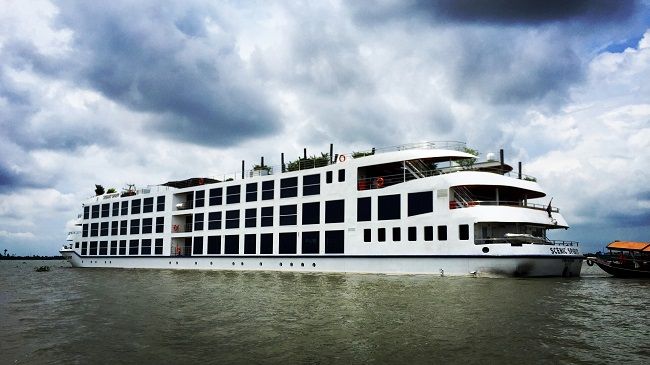 Scenic-Tours-Spirit | AardvarkCompare.com
