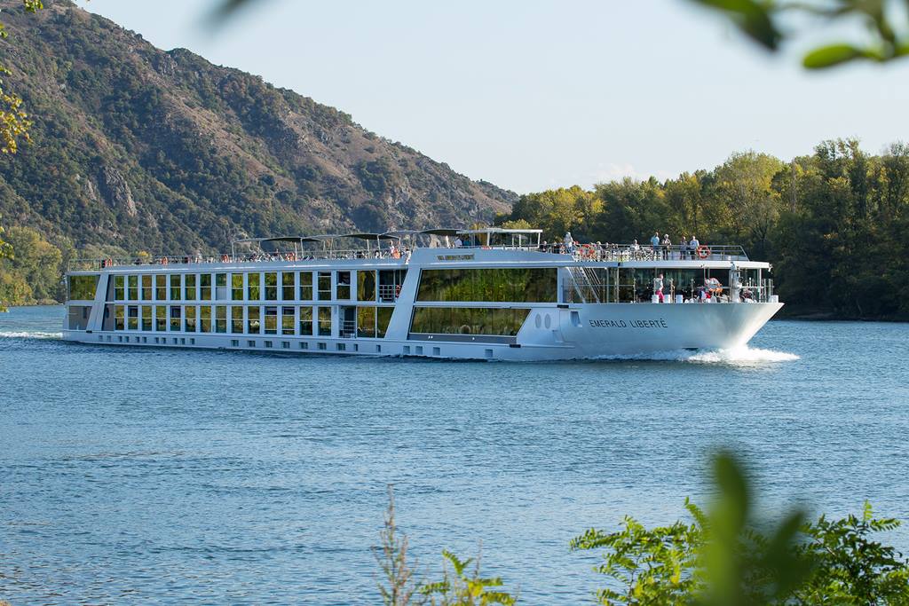 Emerald-Waterways-Ship2 | AardvarkCompare.com