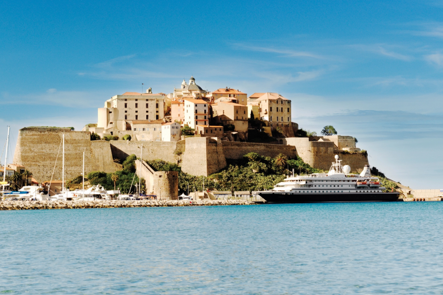 Sea-Dream-Yacht-Club-Fort | AardvarkCompare.com